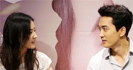 如何暗示喜欢的男生?