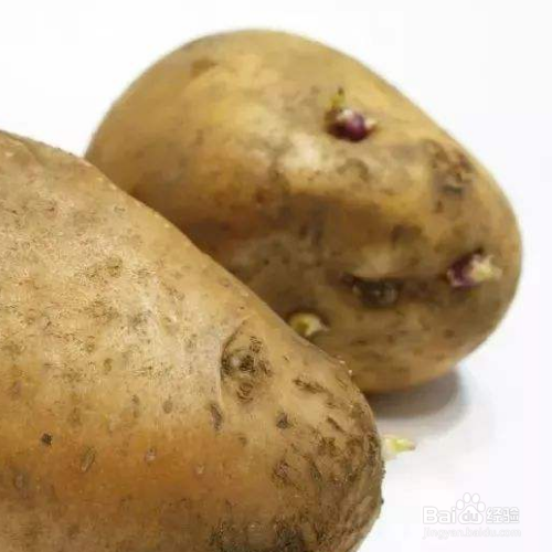 土豆变红是什么原因