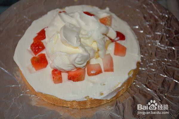 如何制作草莓奶油生日蛋糕(超详细)