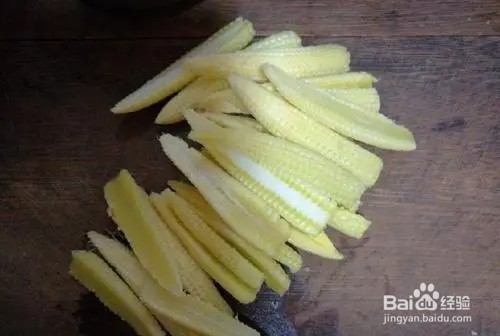 黄瓜炒玉米笋