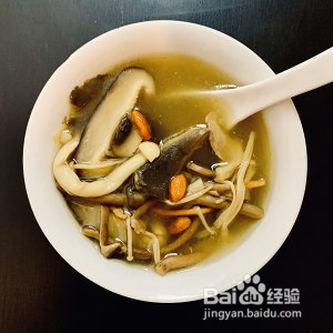 鲜到起飞的菌菇汤做法