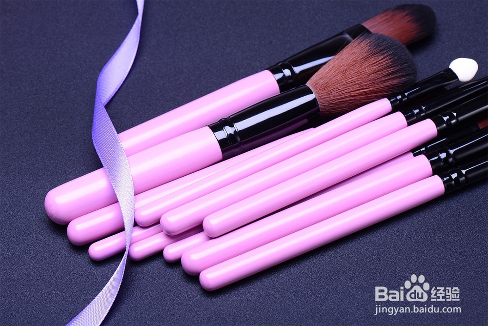 怎样清洗和保养化妆刷?