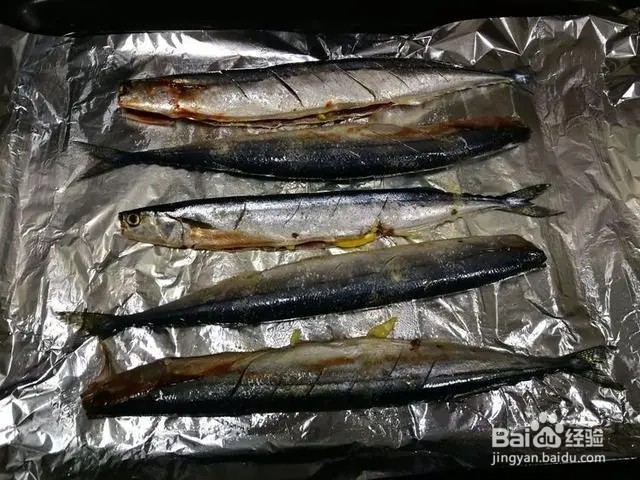 烤秋刀鱼