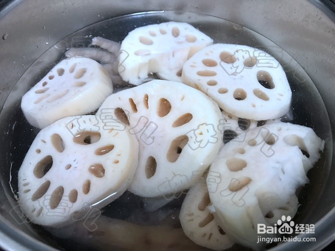 莲藕鸡脚汤好吃做法