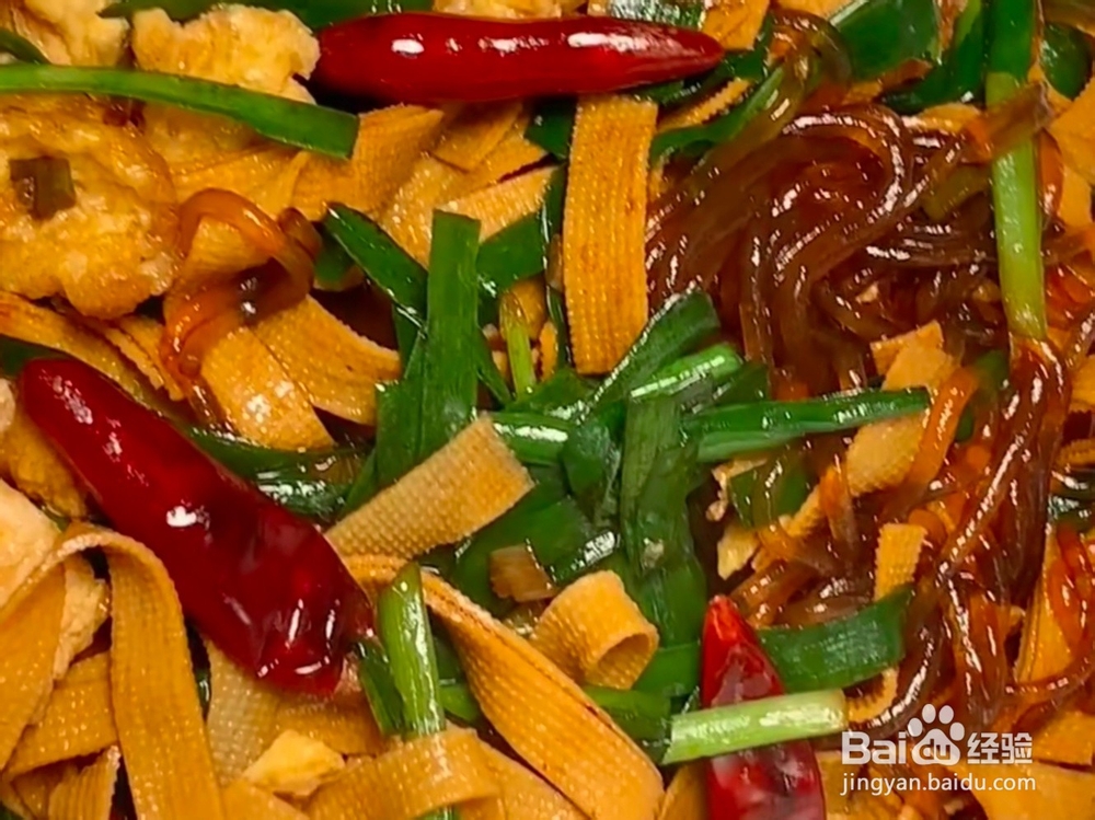 家常菜干豆腐皮炒干豆皮的教程