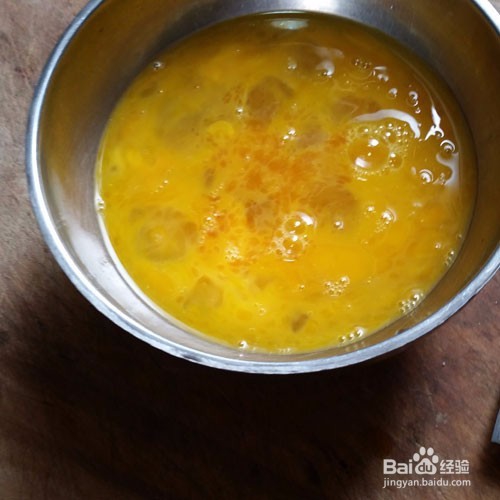 如何在家做蒜苔炒鸡蛋