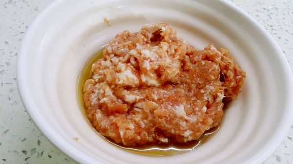 小肉虫子藏虎皮