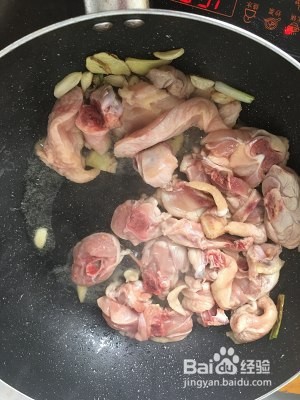 保健养生葱炒鸡肉