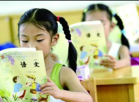 朗读，踢足球，讲故事，写字，练琴，画画那些是语文课上的活动呢