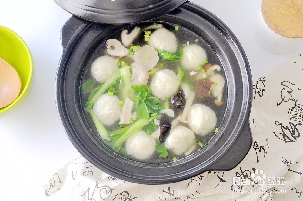 养生菌菇鱼丸汤