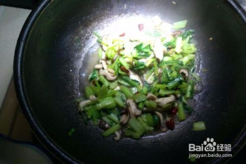 家常菜之青菜炒香菇的做法