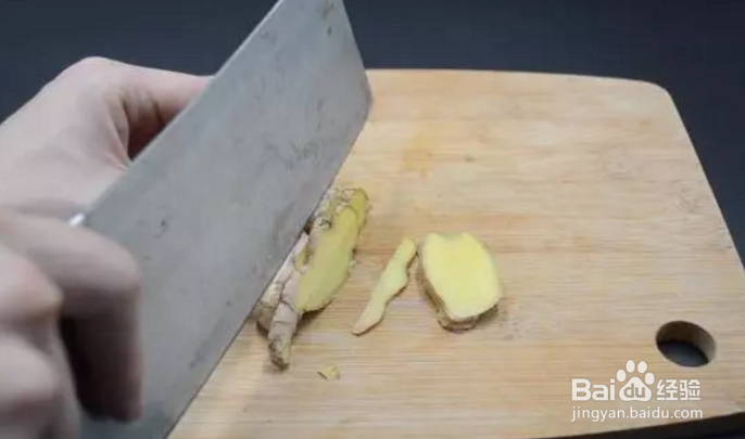 风油精滴在生姜上，有什么作用？