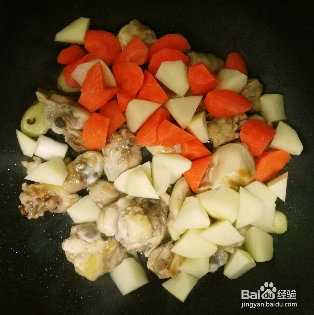 家常菜——土豆胡萝卜炖鸡块