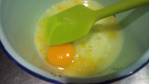 马卡龙夹馅柠檬奶油霜