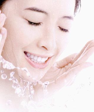 你知道正确的洗脸方法吗？洗脸的秘密细节