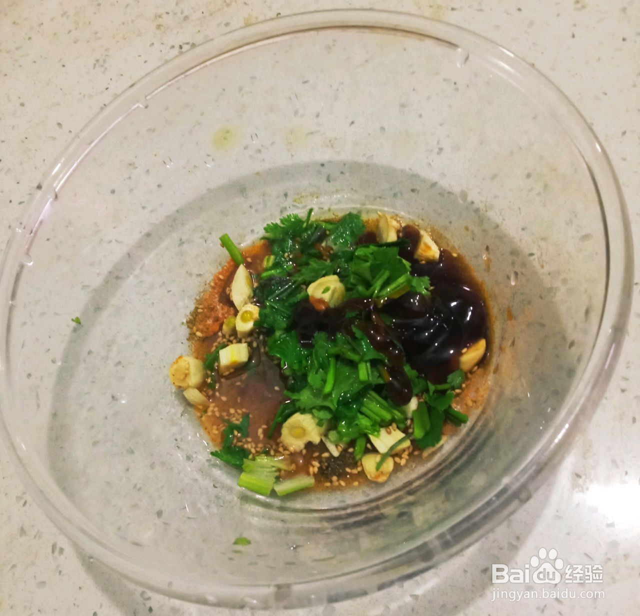 酸汤水饺怎么做