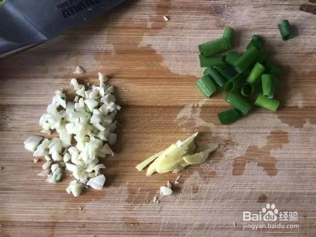 金针菇炒鸡蛋如何做