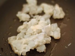 坚果芦笋虾仁怎么做？