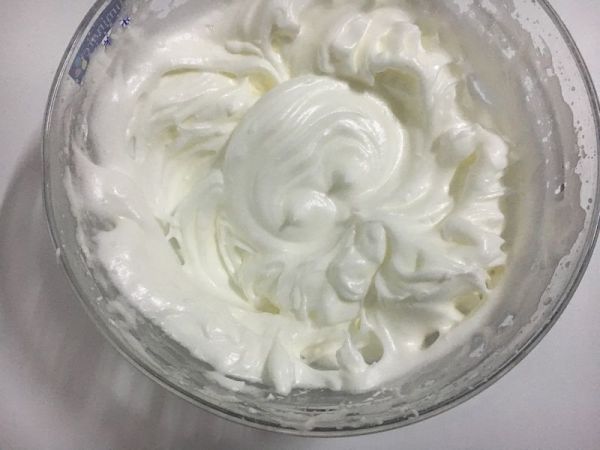 手绘玫瑰蛋糕卷