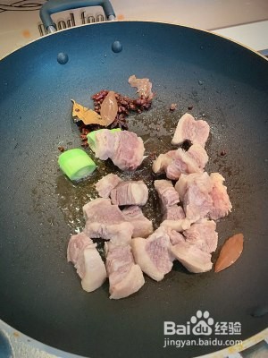 土豆炖牛肉的做法