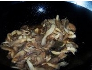 醋溜蘑菇肉片怎么做