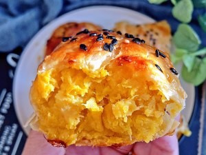 手抓红薯酥饼