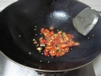 洋葱炒鸡蛋的做法