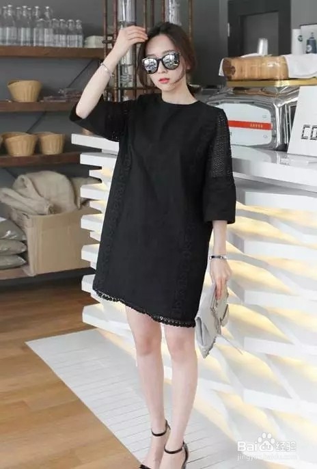 小黑裙穿出的美,你知道吗?