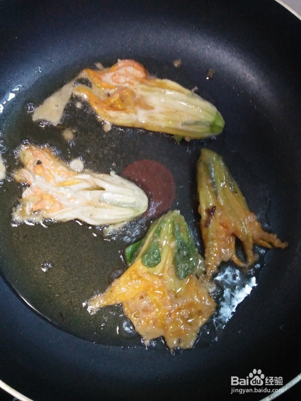 吃了还想吃的香脆炸南瓜花的烹饪方法