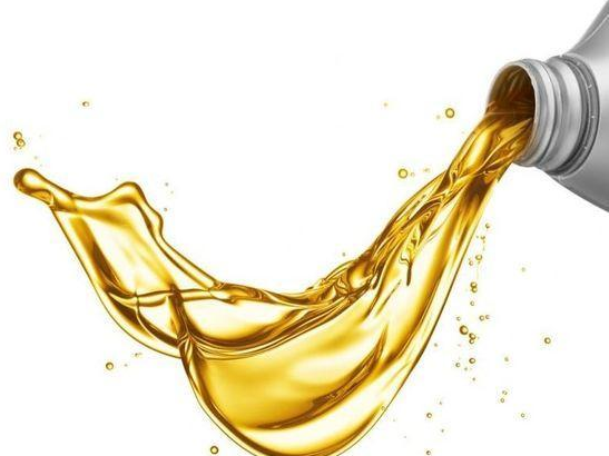 艾瑞泽5机油放油螺栓位置