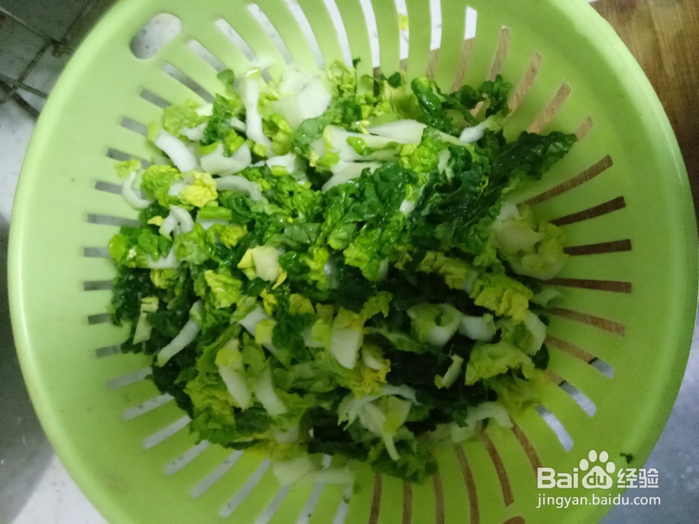 青菜鸡蛋火腿肠米饭