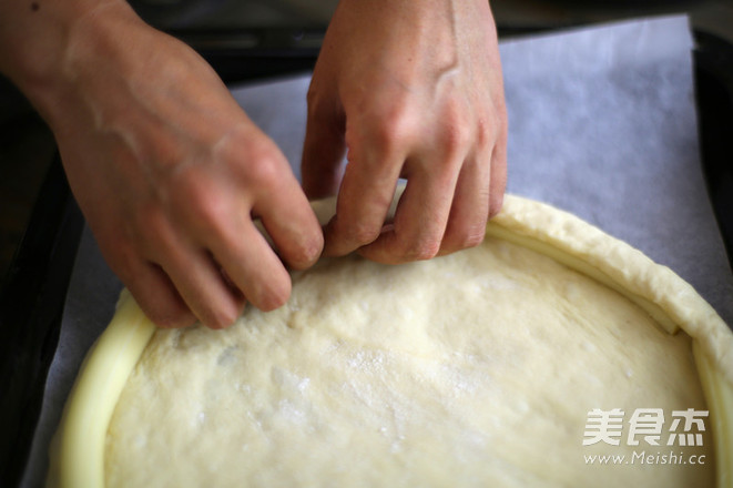 芝心培根虾仁披萨