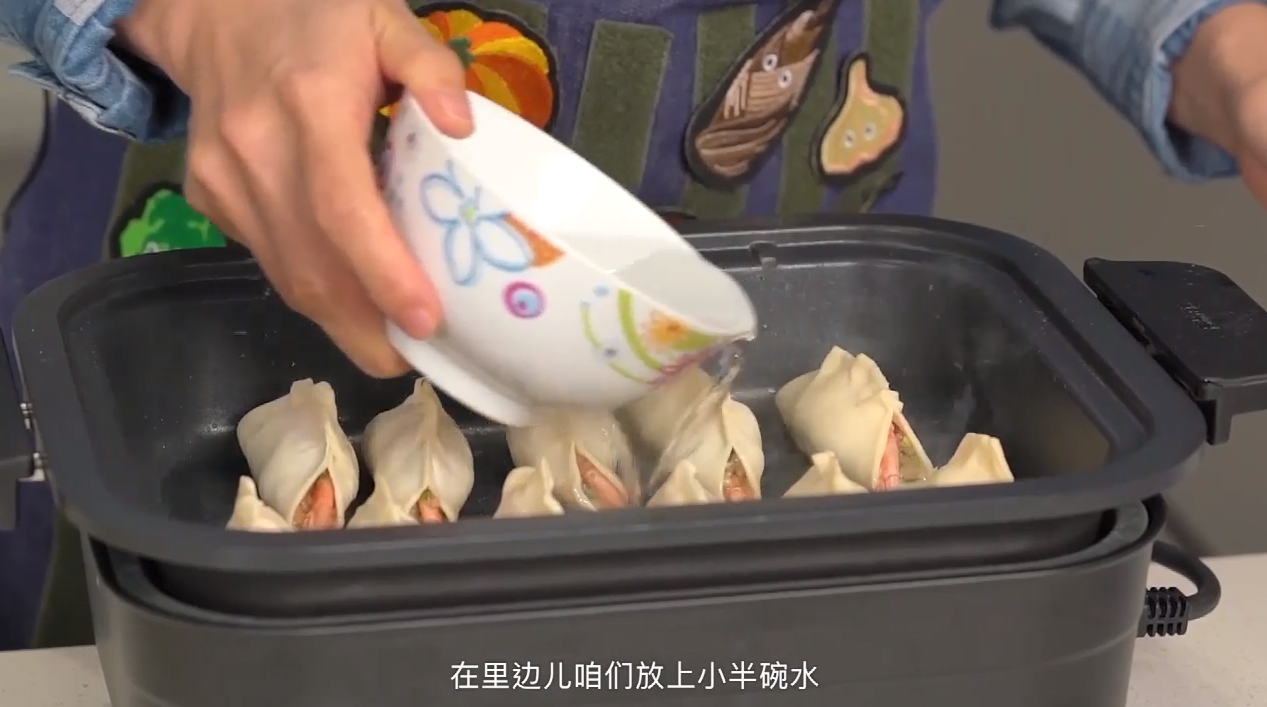 蛋香加拿大北极虾煎饺怎么做