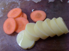 梅花苞已经爬满了枝头——创新版三色蛋饼