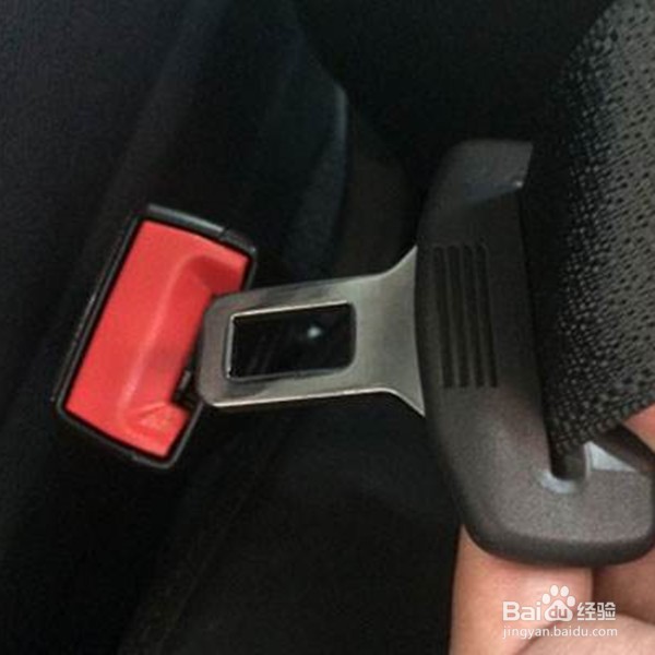 安全带的正确使用方法