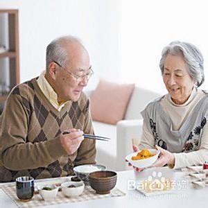老人饭后半小时养生