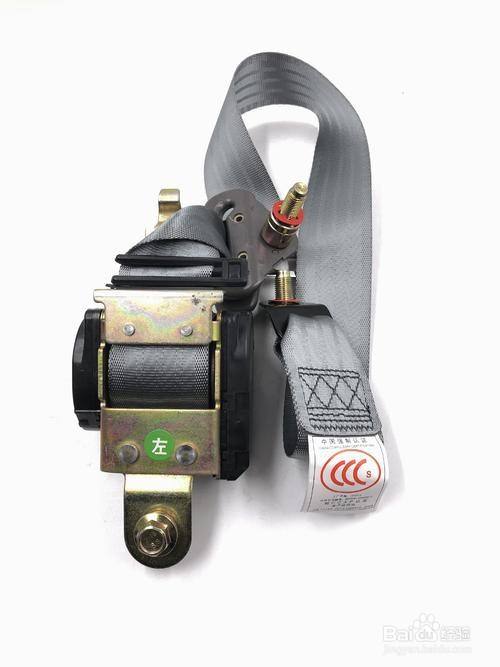 安全带抱死了怎么解决