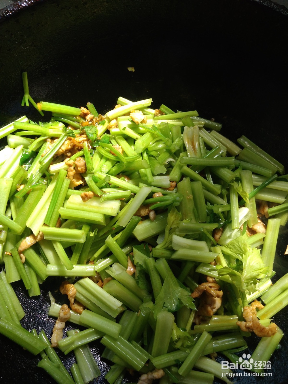 猪肉炒芹菜的新技巧