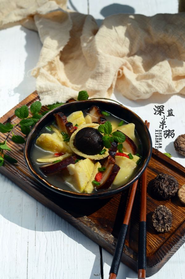 竹笋腊肉鲜味汤