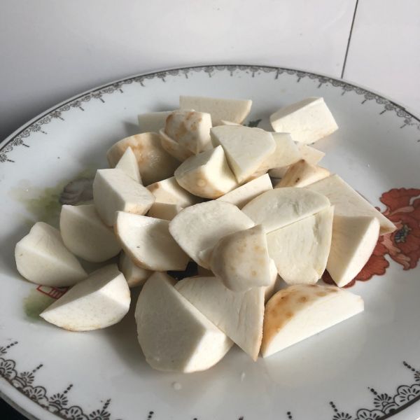 软糯芋儿烧排骨