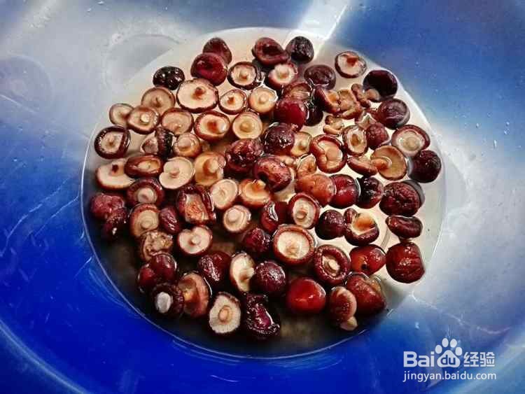 三角形饺子皮的包法