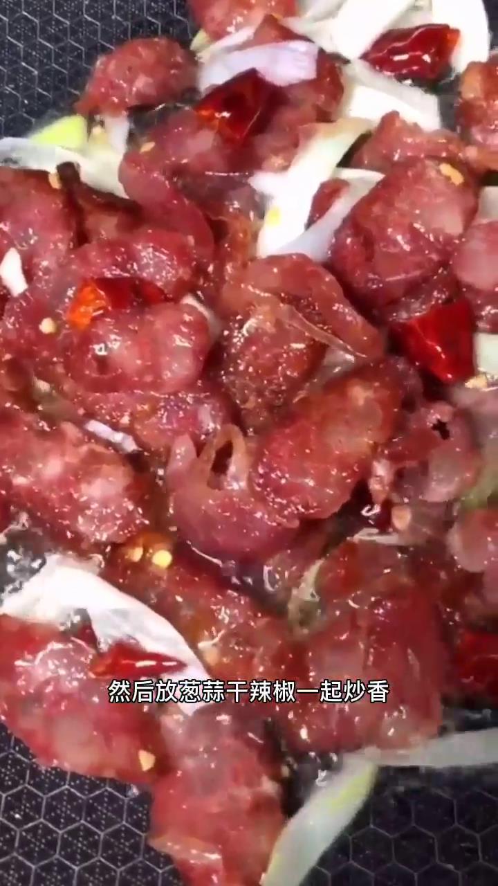 如何做香肠西葫芦