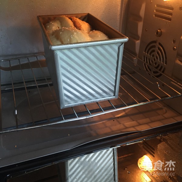 葱香海苔肉松面包