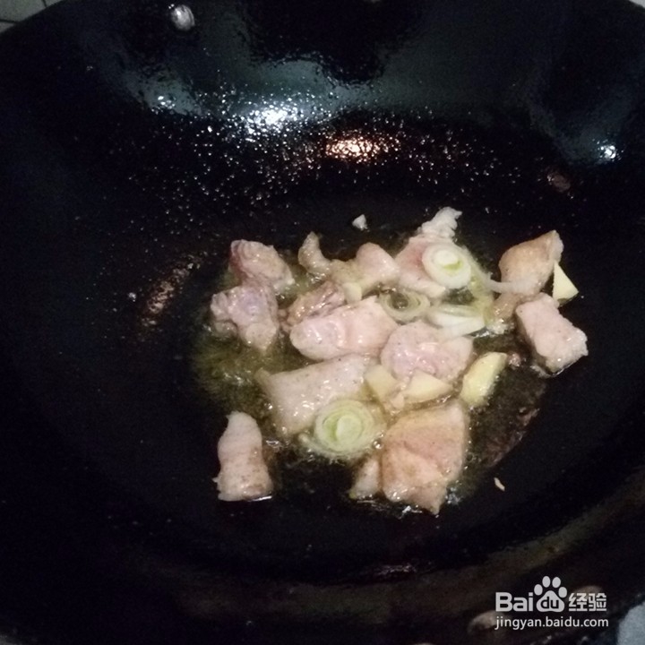 猪肉炖豆角怎么做好吃