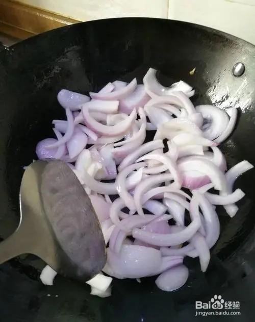 洋葱炒生蚝