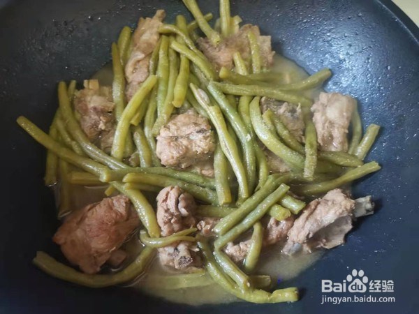 家常菜-排骨炖豆角