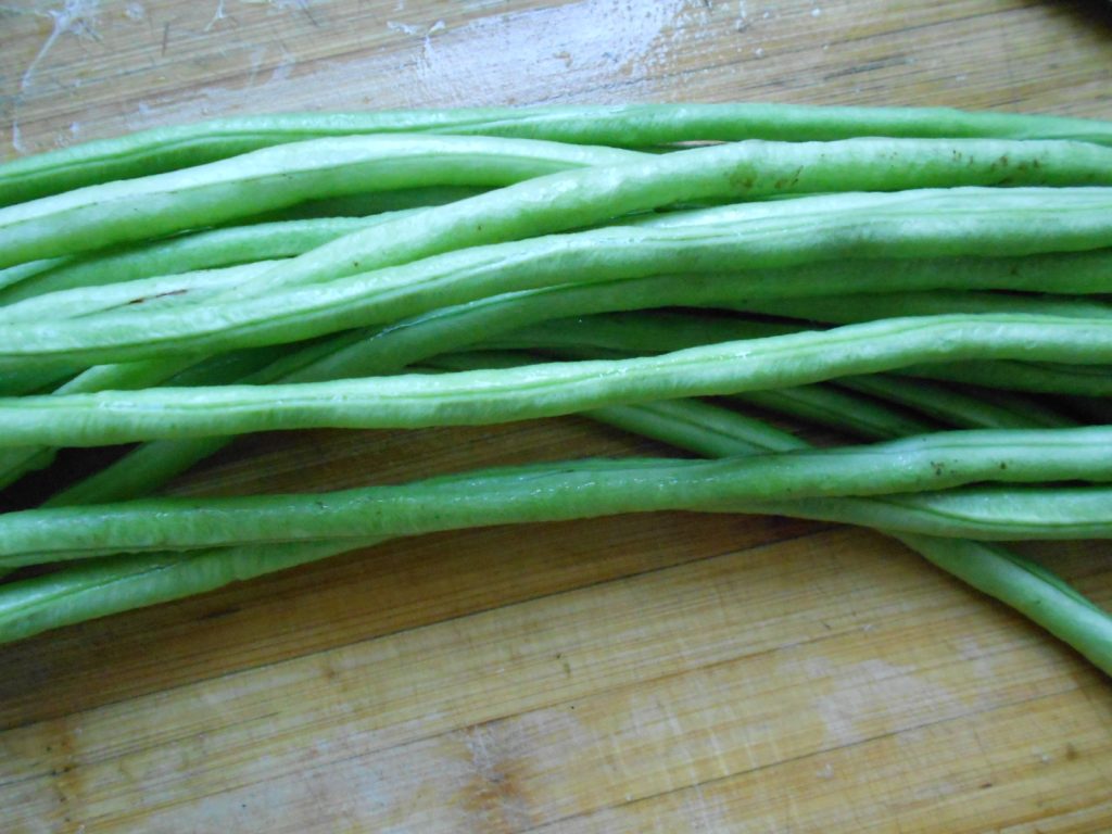 妈妈做的豆角炒香肠，真是人间美味！