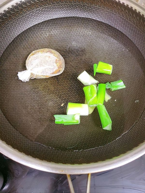 羊腿肉炖白萝卜