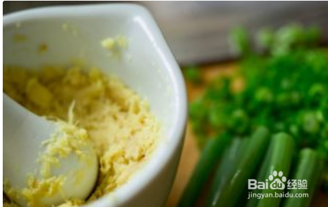 制作好吃白切鸡