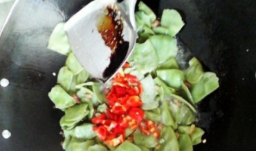 泥巴豆怎么炒才好吃